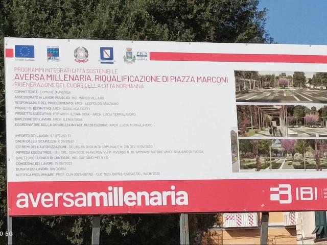 Locale Commerciale in vendita a Borgo San Lorenzo, Aversa