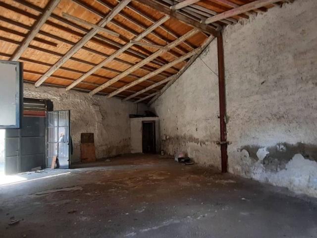 Locale Commerciale in vendita a Borgo San Lorenzo, Aversa