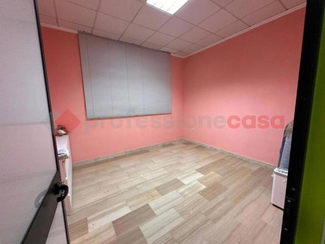 Locale Commerciale in vendita a Borgo Incile, Avezzano