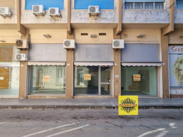 Locale Commerciale in vendita a Avola, Sicilia