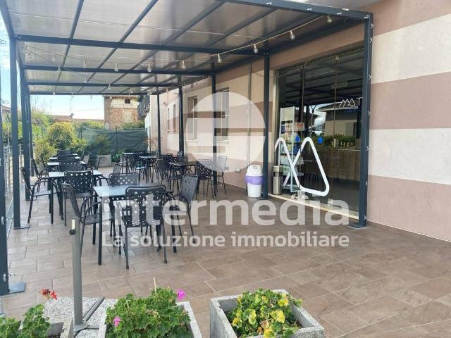 Locale Commerciale in vendita a Alfianello, Lombardia