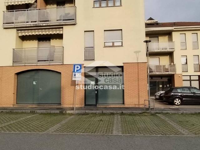 Locale Commerciale in vendita a Azzano San Paolo, Lombardia