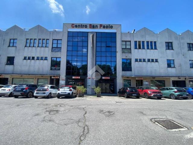 Locale Commerciale in vendita a Azzano San Paolo, Lombardia