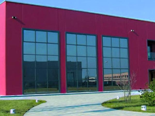 Locale Commerciale in vendita a Crocetta, Badia Polesine