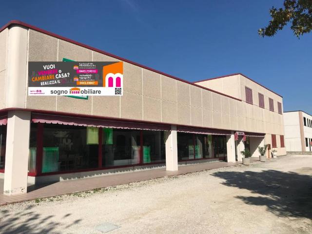 Locale Commerciale in vendita a Crocetta, Badia Polesine