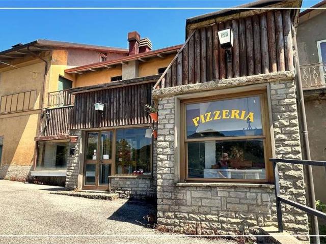 Locale Commerciale in vendita a Badia Tedalda, Toscana