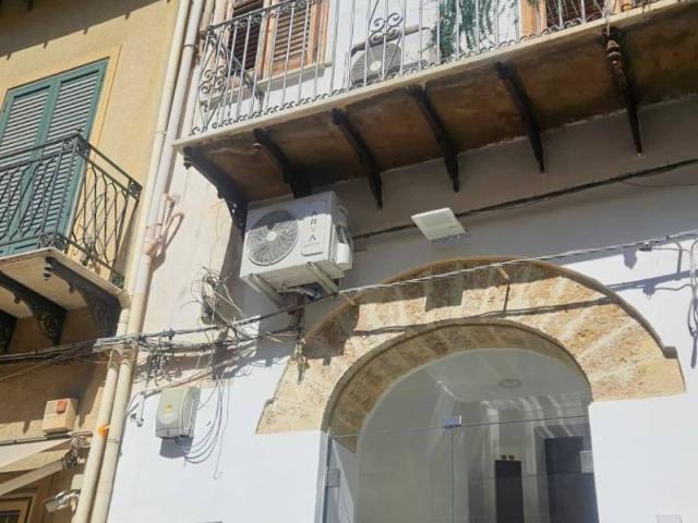 Locale Commerciale in vendita a Bagheria, Sicilia