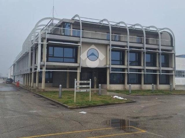 Locale Commerciale in vendita a Unione dei comuni della Bassa Romagna, Bagnara Di Romagna