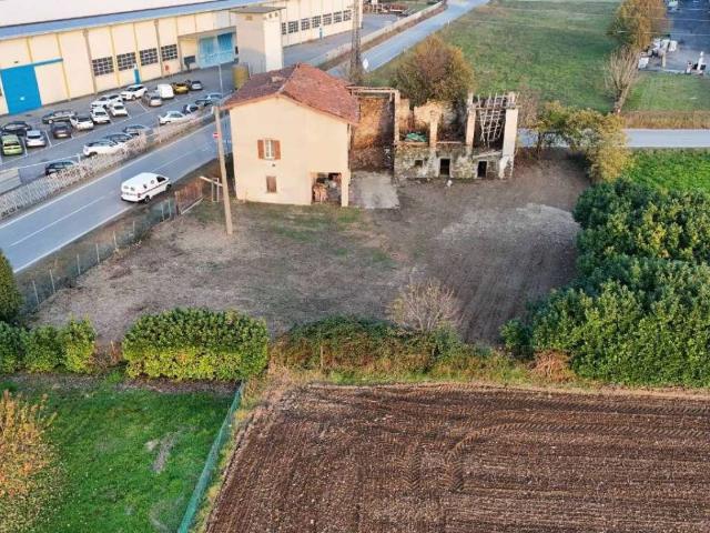 Locale Commerciale in vendita a Bagnatica, Lombardia