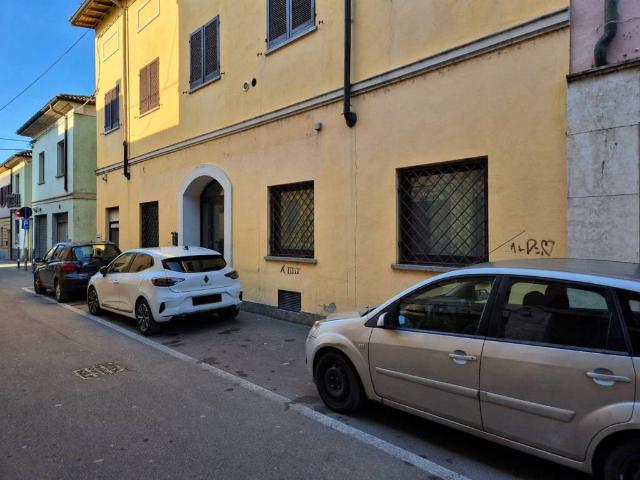 Locale Commerciale in vendita a Bagnolo Cremasco, Lombardia