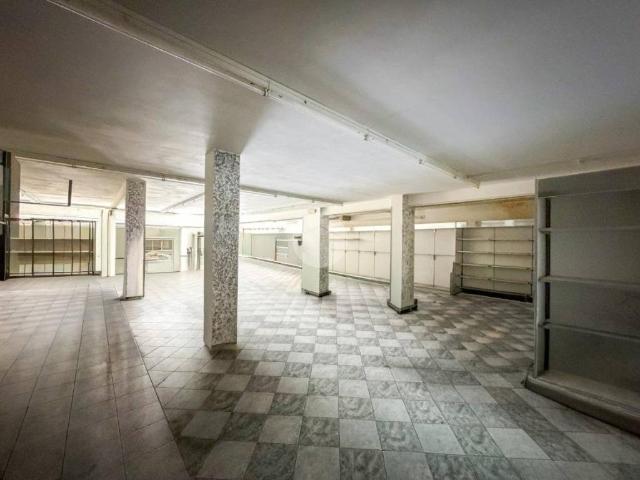 Locale Commerciale in vendita a Bagnolo Mella, Brescia