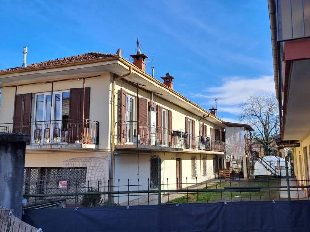 Locale Commerciale in vendita a Piemonte, Cuneo