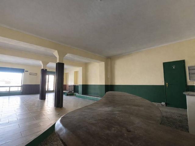 Locale Commerciale in vendita a Piemonte, Cuneo