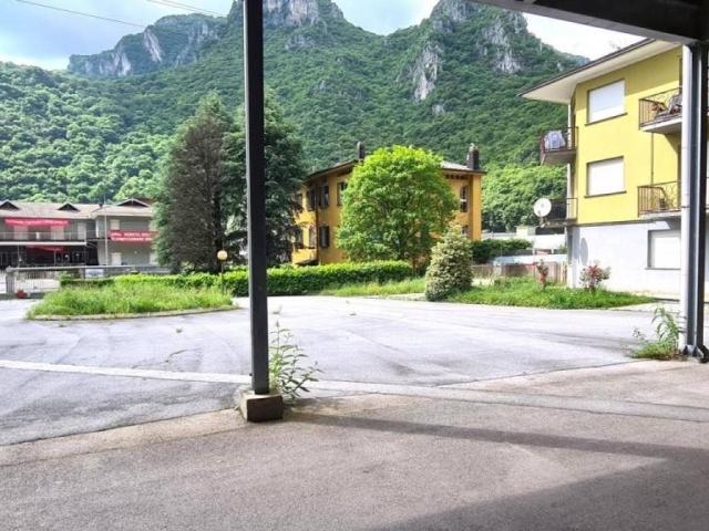 Locale Commerciale in vendita a Ballabio Inferiore, Ballabio