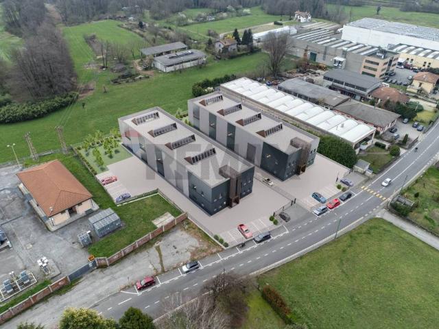 Locale Commerciale in vendita a Barasso, Lombardia
