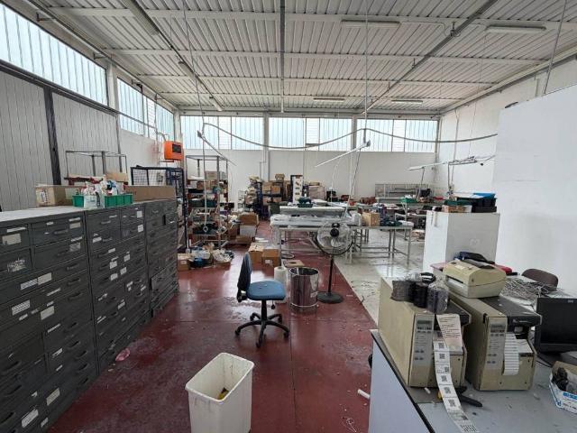 Locale Commerciale in vendita a Barberino Tavarnelle, Sambuca Val Di Pesa