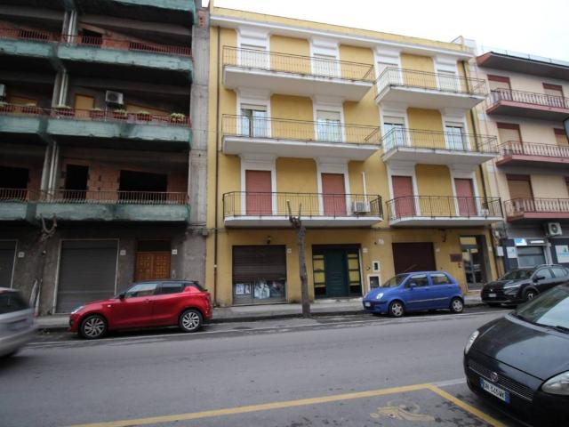 Locale Commerciale in vendita a Oreto, Barcellona Pozzo Di Gotto