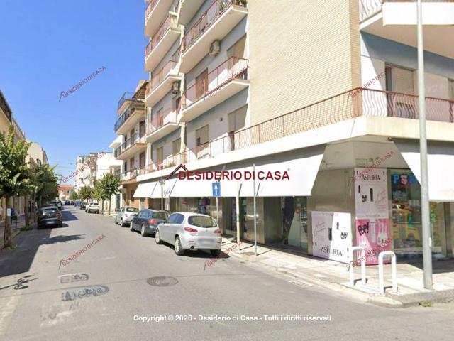 Locale Commerciale in vendita a Militi, Barcellona Pozzo Di Gotto