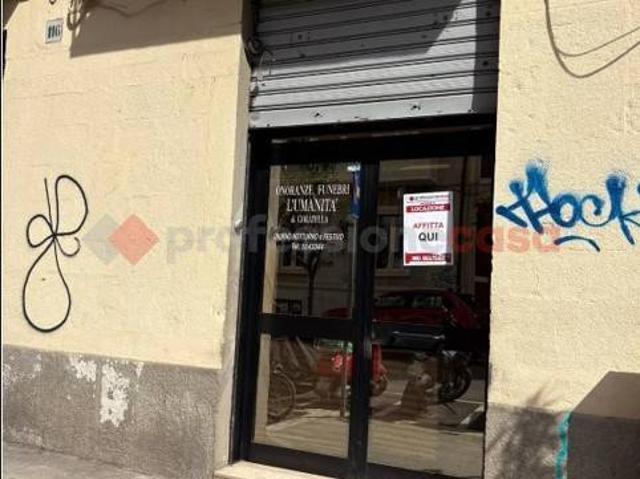 Locale Commerciale in vendita a Municipio 1, Puglia