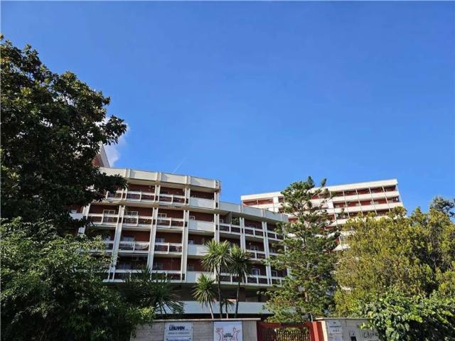 Locale Commerciale in vendita a Poggiofranco, Bari