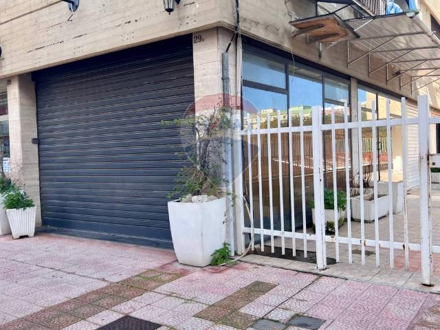 Locale Commerciale in vendita a Poggiofranco, Puglia