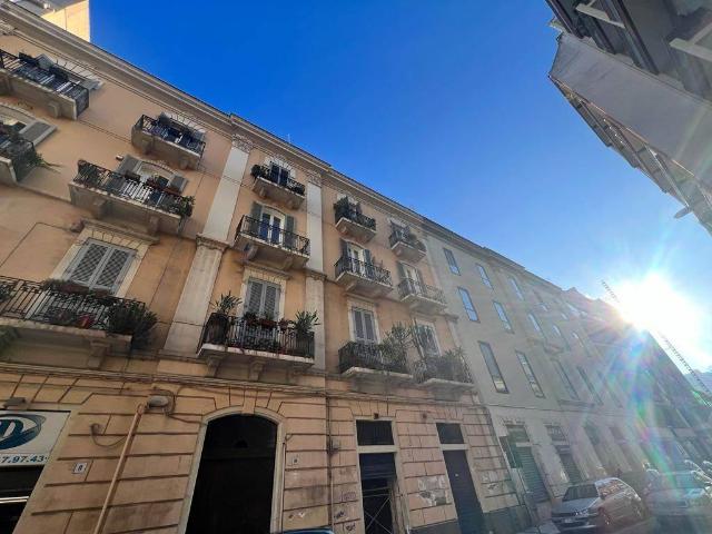 Locale Commerciale in vendita a San Pasquale, Bari