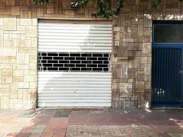 Locale Commerciale in vendita a Murat, Puglia