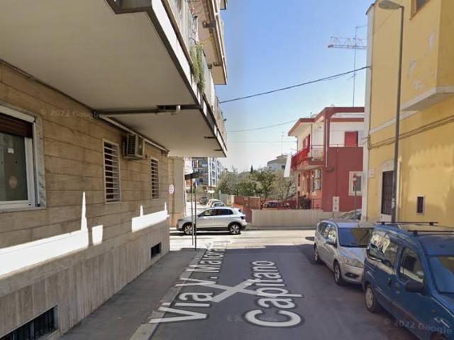 Locale Commerciale in vendita a Municipio 5, Puglia