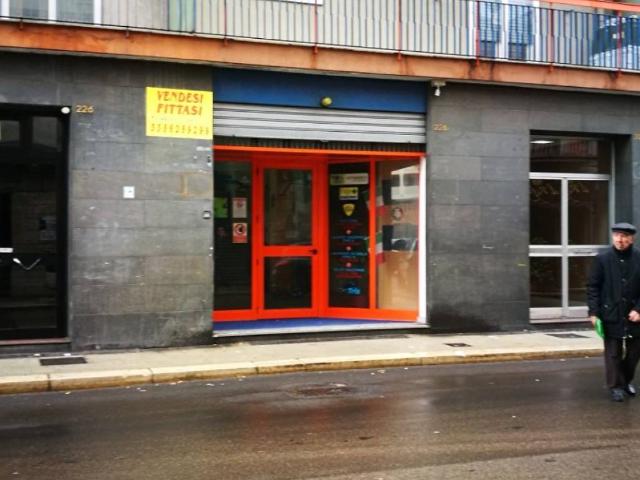 Locale Commerciale in vendita a Marconi, Bari