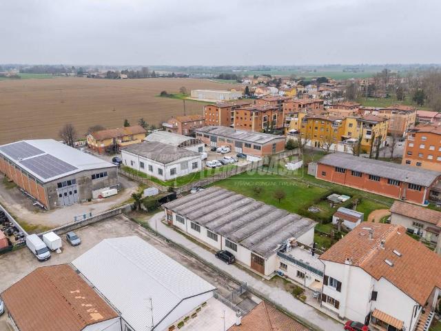 Locale Commerciale in vendita a Unione Terre di Pianura, Baricella