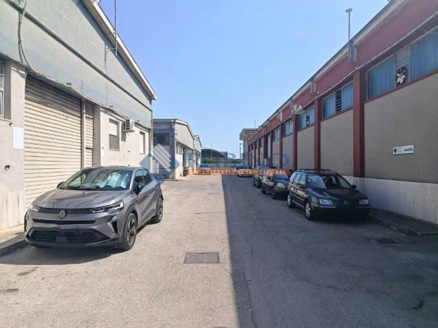 Locale Commerciale in vendita a Puglia, Barletta-andria-trani