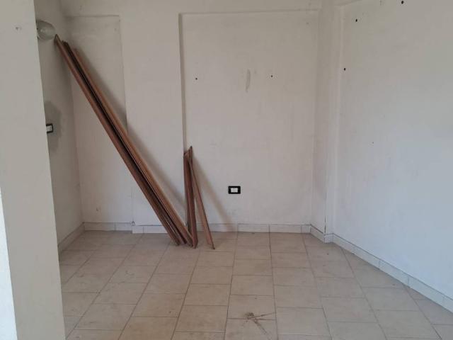 Locale Commerciale in vendita a Casal Barone, Baronissi