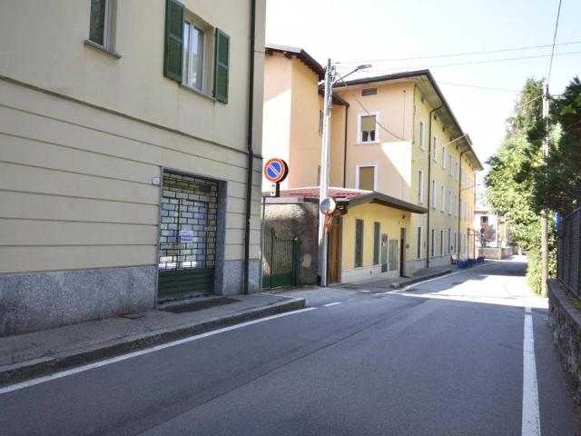 Locale Commerciale in vendita a Campiano, Barzio