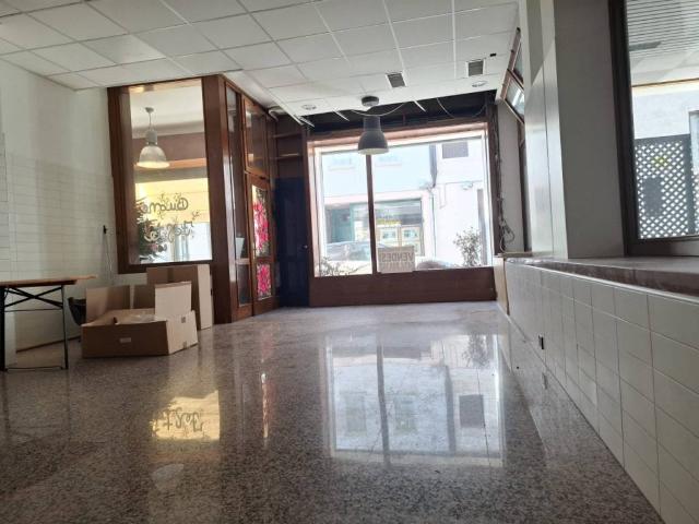 Locale Commerciale in vendita a Pilastroni, Bassano Del Grappa