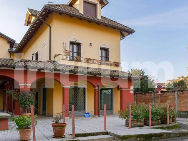 Locale Commerciale in vendita a Piemonte, Alessandria