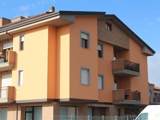 Locale Commerciale in vendita a San Lorenzo, Bastia Umbra