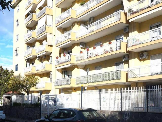 Locale Commerciale in vendita a Rione Serroni, Olevano Sul Tusciano