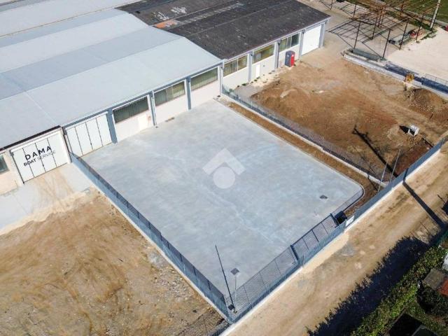 Locale Commerciale in vendita a Bolognina, Bedizzole