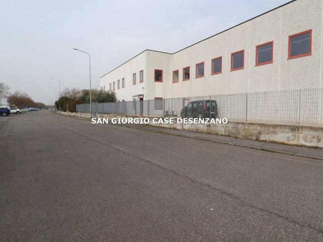 Locale Commerciale in vendita a Bedizzole, Lombardia