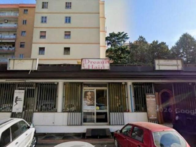 Locale Commerciale in vendita a Pacevecchia, Benevento