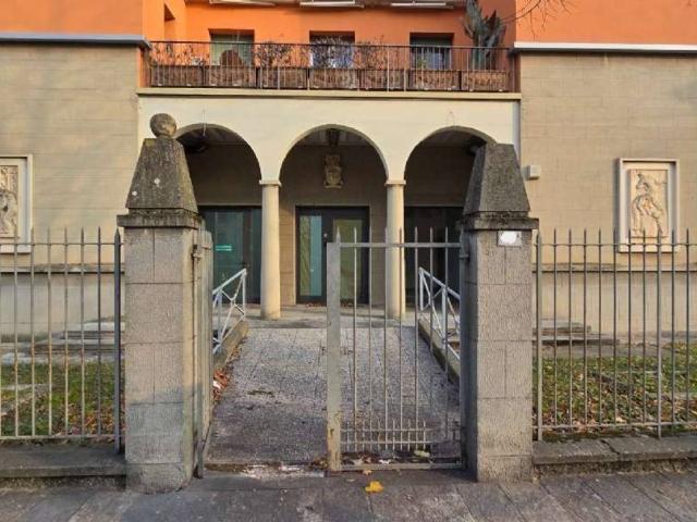 Locale Commerciale in vendita a Unione Reno Galliera, Bentivoglio