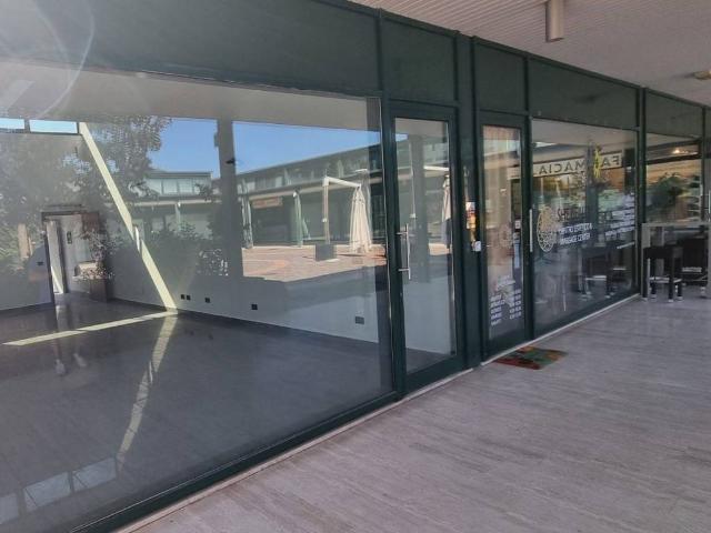 Locale Commerciale in vendita a San Marino di Bentivoglio, Bentivoglio
