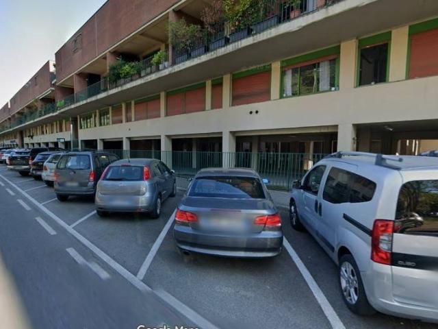 Locale Commerciale in vendita a Loreto, Bergamo