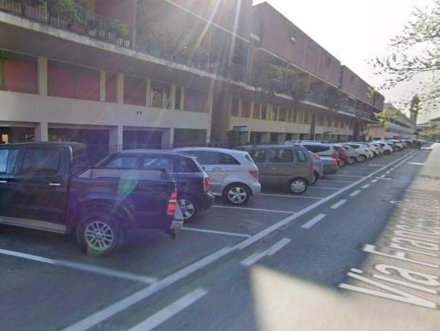 Locale Commerciale in vendita a Loreto, Bergamo