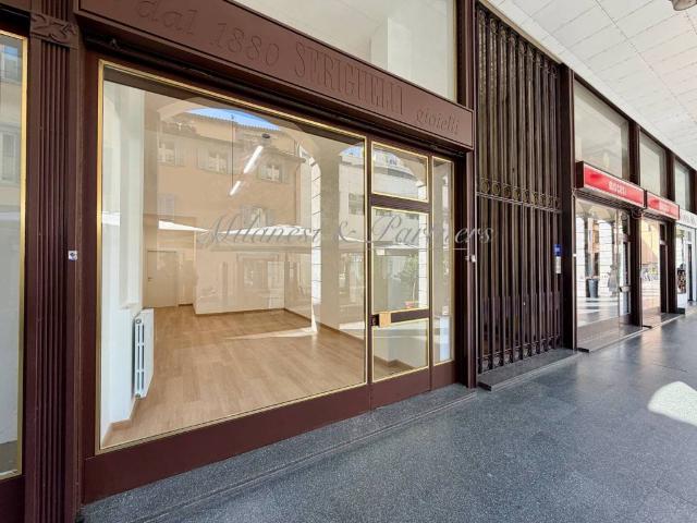 Locale Commerciale in vendita a Città Alta, Bergamo