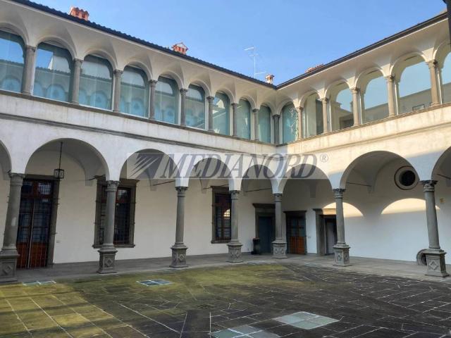 Locale Commerciale in vendita a Borgo Palazzo, Bergamo