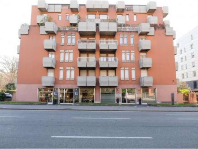 Locale Commerciale in vendita a Borgo Palazzo, Bergamo