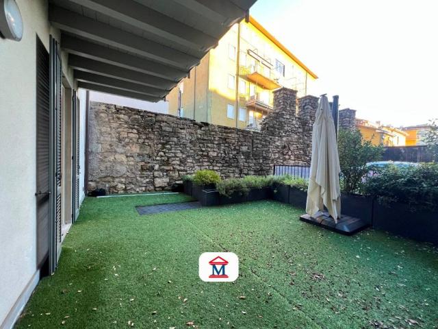 Locale Commerciale in vendita a Città Alta, Bergamo