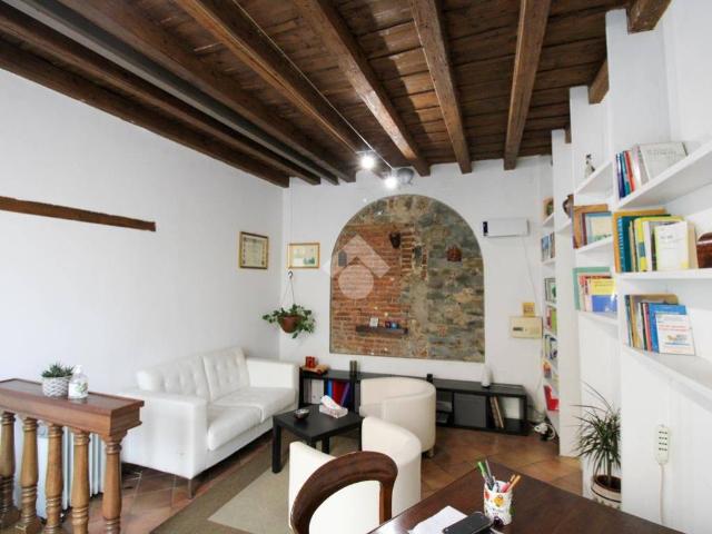 Locale Commerciale in vendita a Bergamo, Lombardia