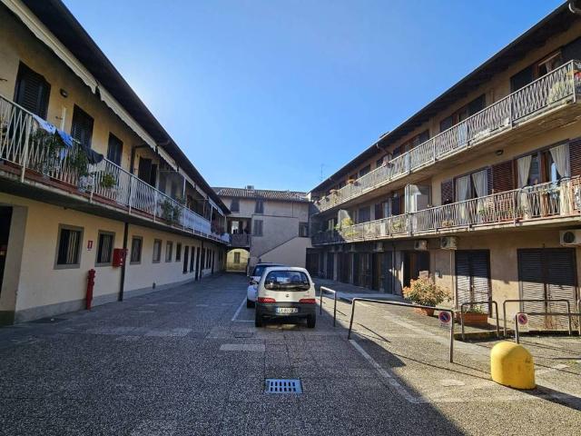 Locale Commerciale in vendita a Bergamo, Lombardia